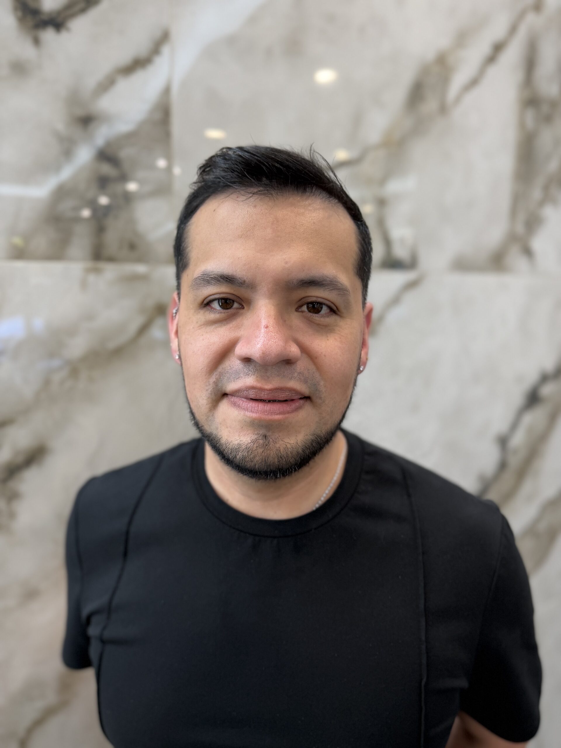Numi Hair Salon Assistant Alberto